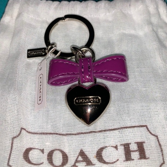 Authentic Coach Heart Bow Key Chain - Picture 2 of 4